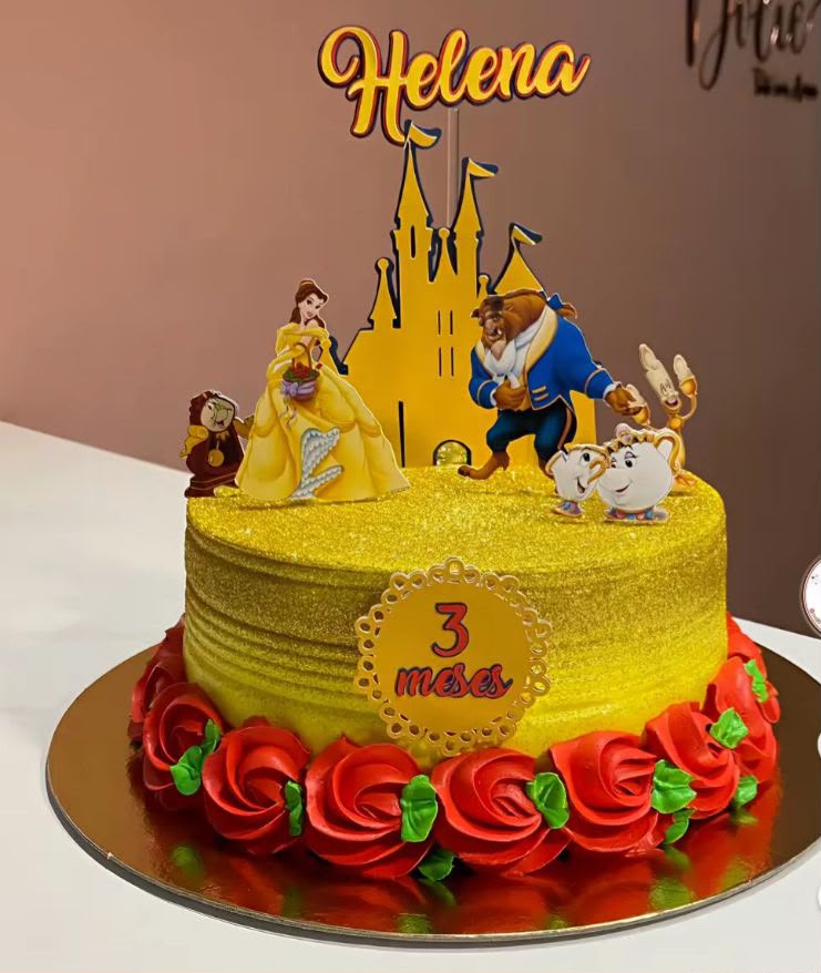 Bolo tema Bela e a Fera com topo personalizado